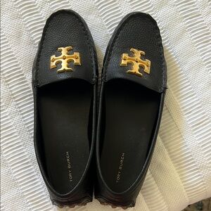 LIKE NEW Tory Burch Black Loafers with Gold logo